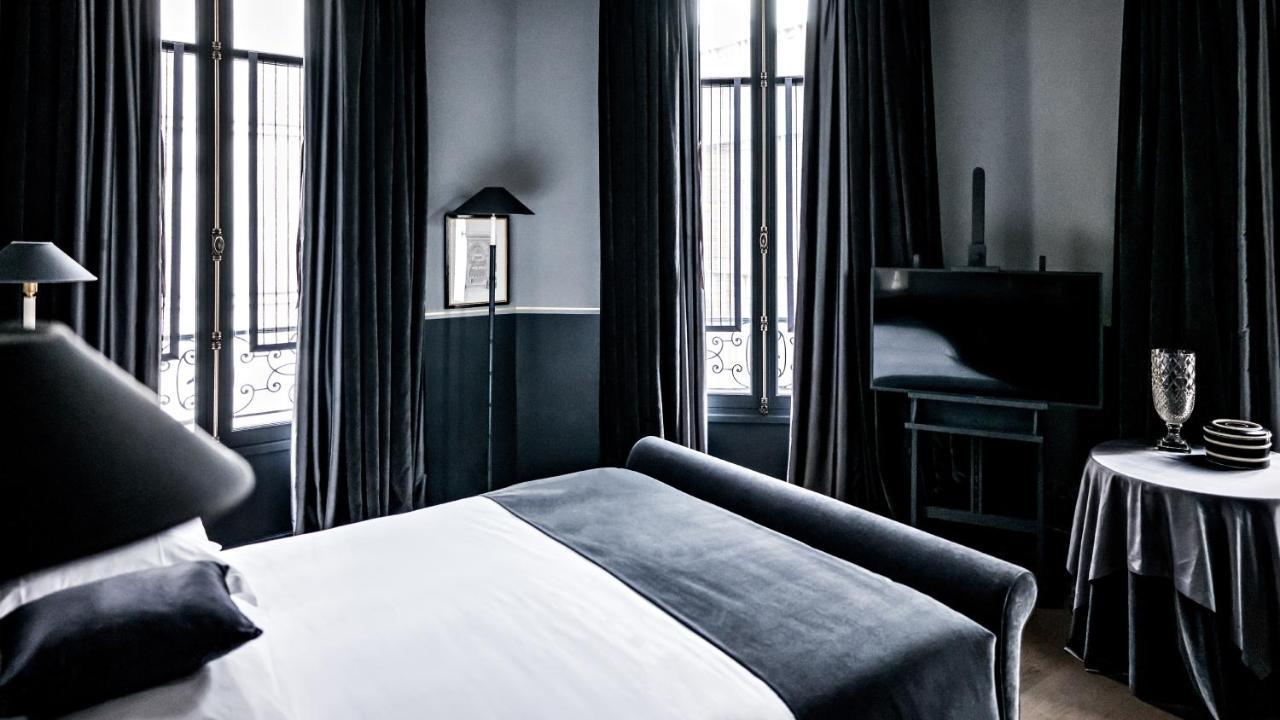 Monsieur George Hotel & Spa - Champs-Elysees Paris Ngoại thất bức ảnh A room at the Hotel 57