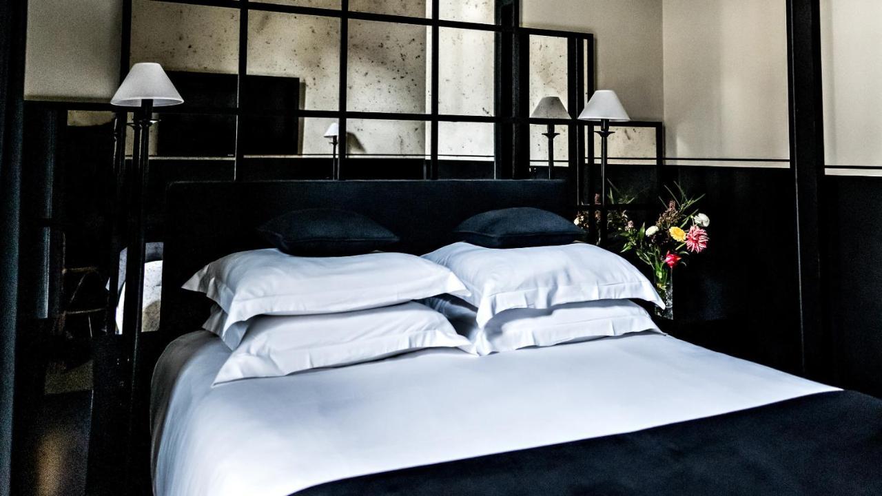 Monsieur George Hotel & Spa - Champs-Elysees Paris Ngoại thất bức ảnh A room at the Hotel de Matignon